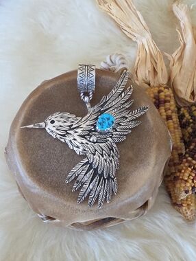 Large Native American Turquoise Hummingbird Pendant By Richard Singer 🩶🩵🎁